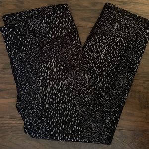 3/4 Length Patterned Leggings